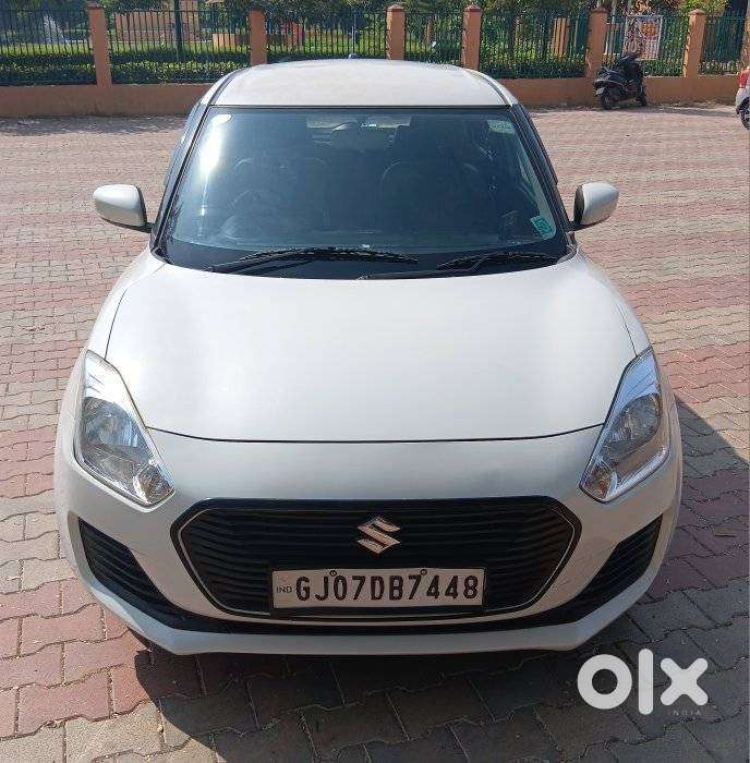 Maruti Suzuki Swift Vxi + Manual, 2018, Petrol