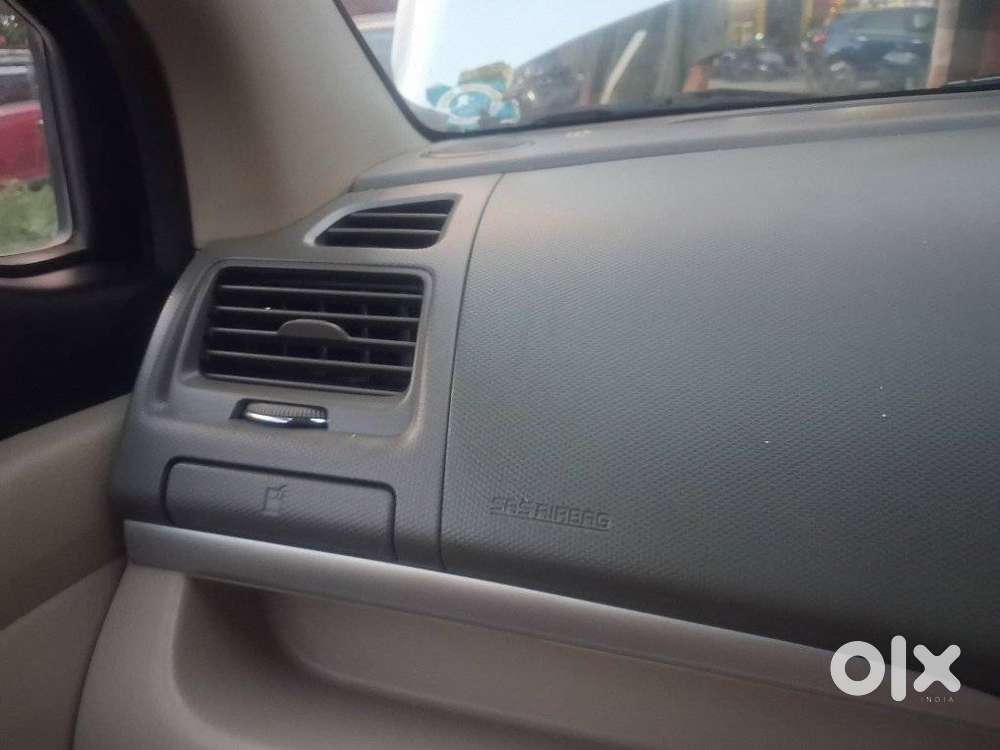 Maruti Suzuki Ertiga Zxi, 2012, Petrol