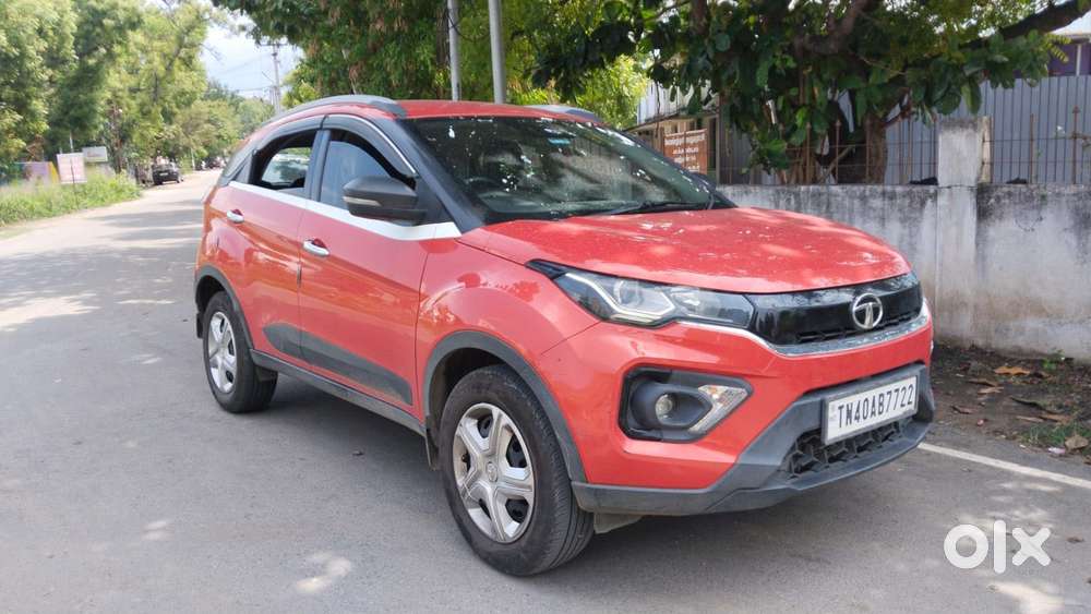 Tata Nexon 1.5 Revotorq Xm (s), 2022, Petrol