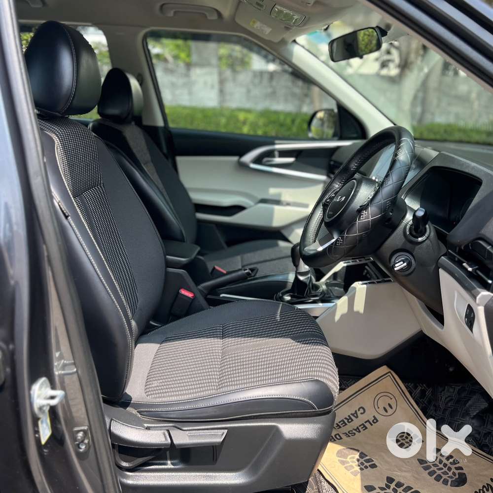 Kia Carens 1.5 Prestige 7 Str, 2023, Petrol