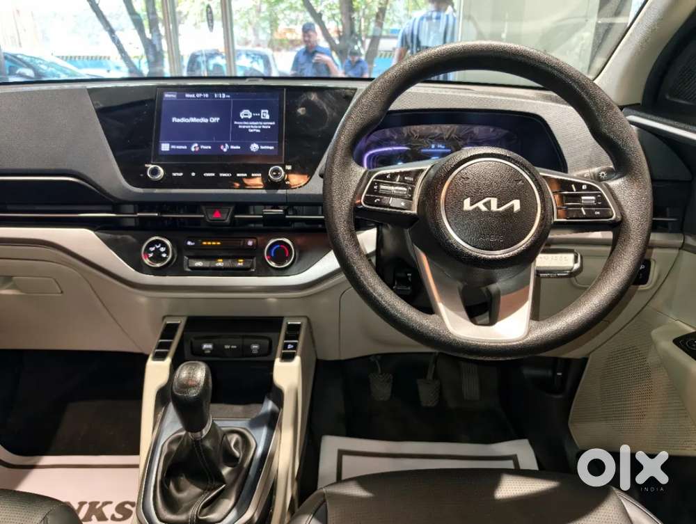 Kia Carens 1.5 Premium 7 Str, 2024, Petrol