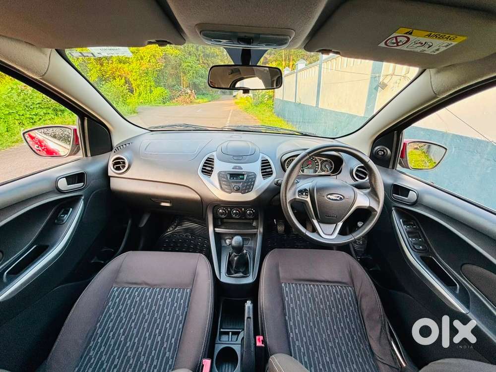 Ford Figo Petrol 2016