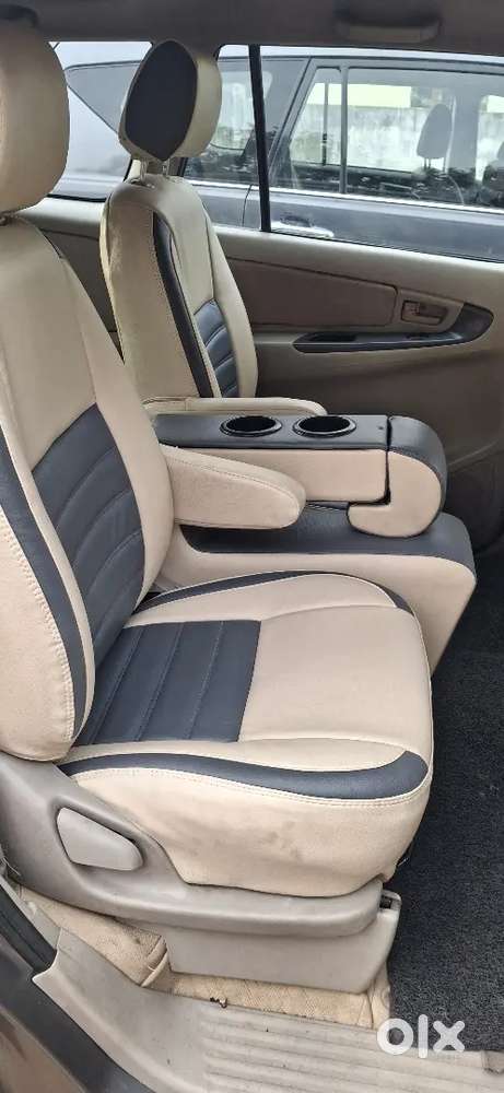 Toyota Innova 7 Str 2013 End 2014reg