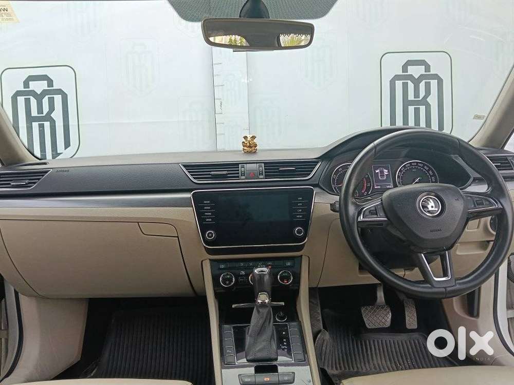 Skoda Superb Style 1.8, 2018, Petrol