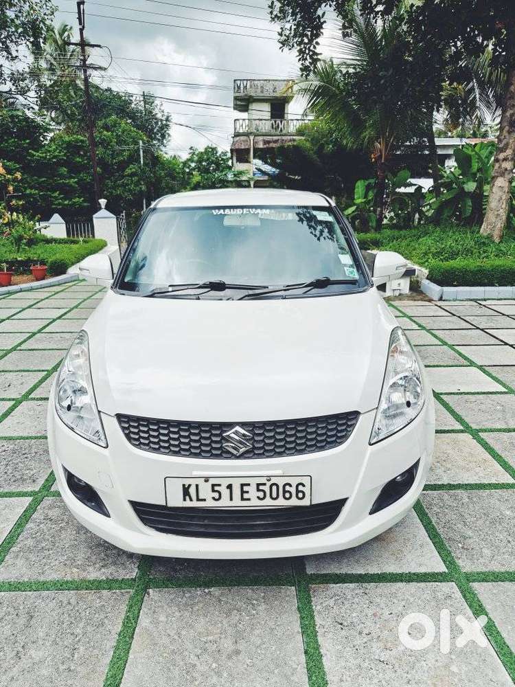 Maruti Suzuki Swift Vxi + Manual, 2014, Petrol