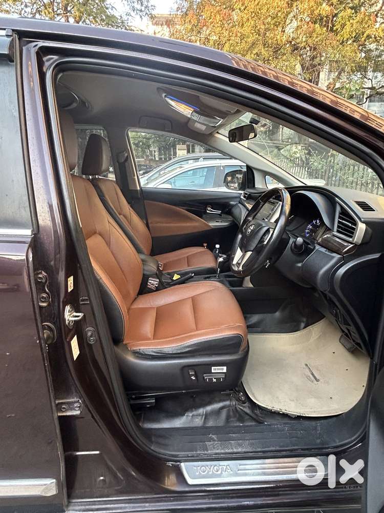 Toyota Innova Crysta 2.8z Automatic, 2018, Diesel