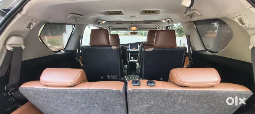 Innova Cryata(2016 Zx Automatic 2.4)