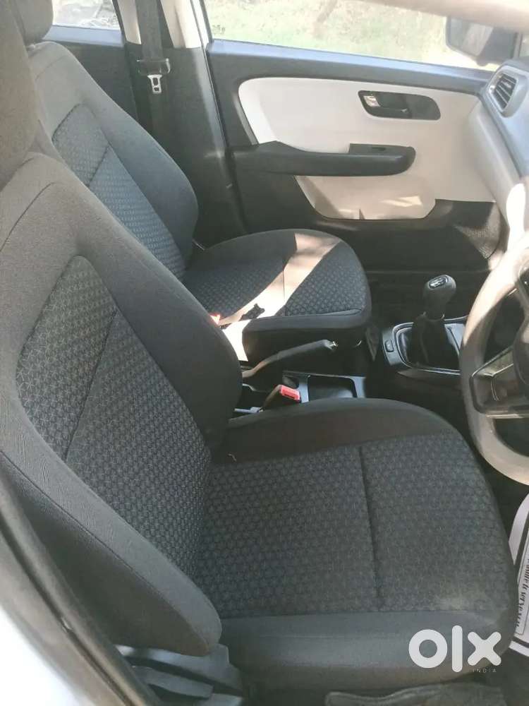 Tata Altroz 2023 Petrol 8600 Km Driven