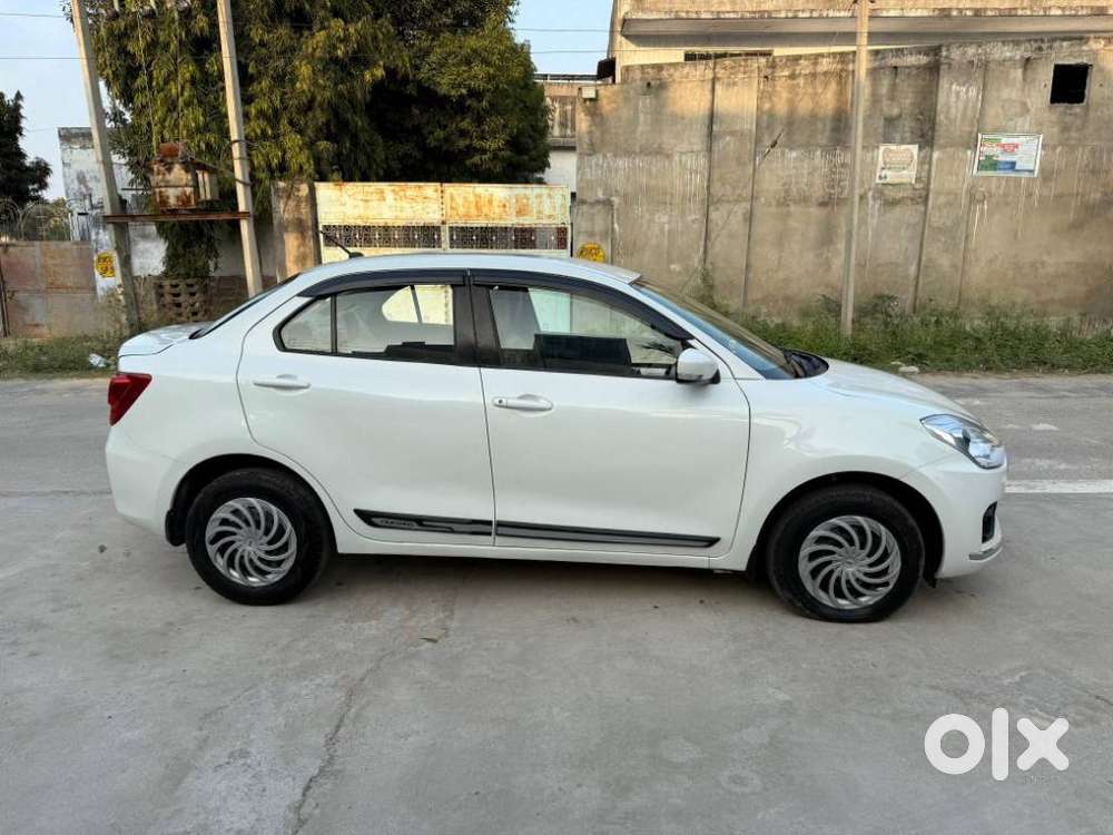 Maruti Suzuki Dzire 1.2 Vxi, 2018, Cng & Hybrids