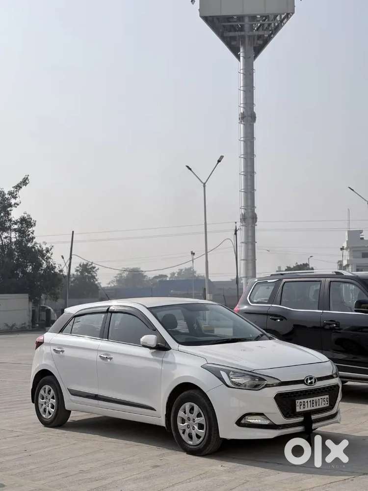 Hyundai I20 2015 Petrol 57900 Km Driven