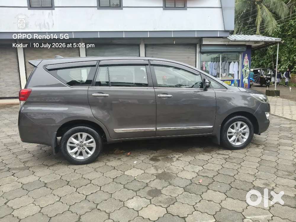 Toyota Innova Crysta V Re. 2018