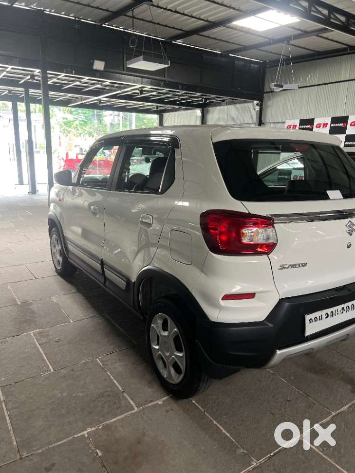 Maruti Suzuki S-presso Vxi, 2022, Petrol