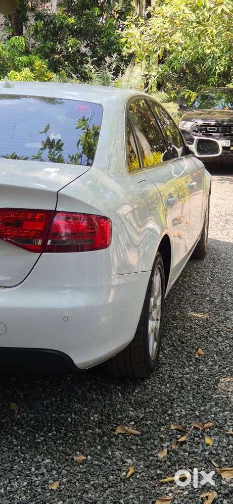 Audi A4 2.0 Premium Plus 40 Tfsi, 2010, Petrol