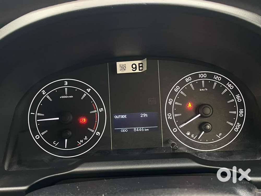Toyota Innova Crysta [2020-ongoing] 2.7 Gx Mt 8 Str, 2025, Diesel