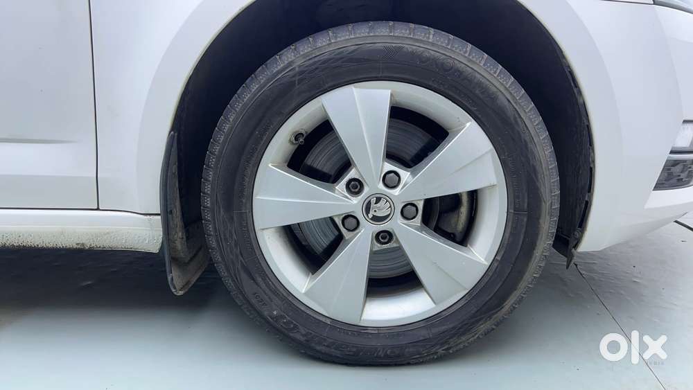 Skoda Octavia 1.8 Tsi Style At, 2019, Petrol
