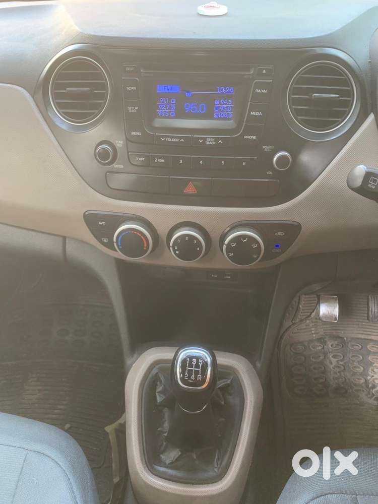 Hyundai Grand I10 Asta Option, 2016, Petrol