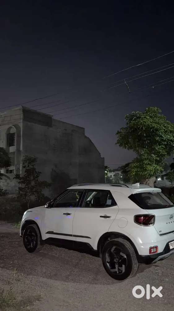 Hyundai Venue Diesel Manual 2021
