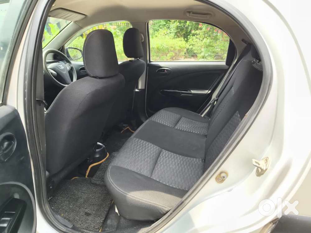 Toyota Etios Cross 1.2l G, 2016, Petrol