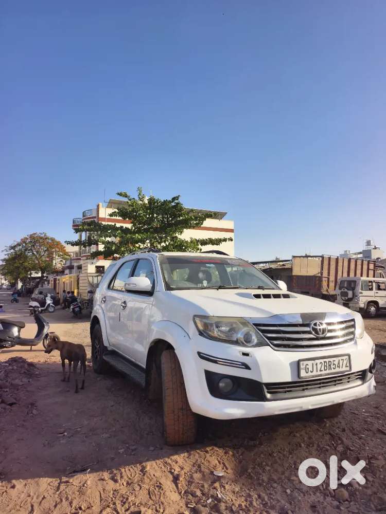 Toyota Fortuner 2012
