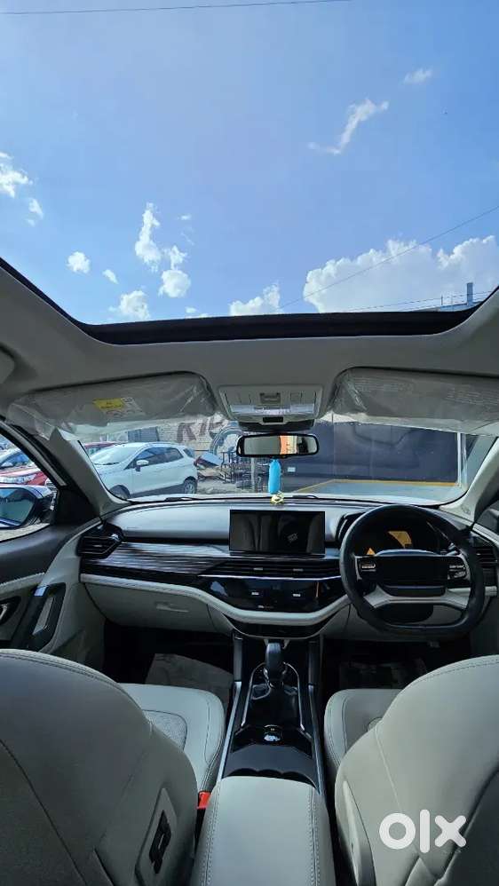 2024 Safari Diesel Accomplished Plus 7 Seater