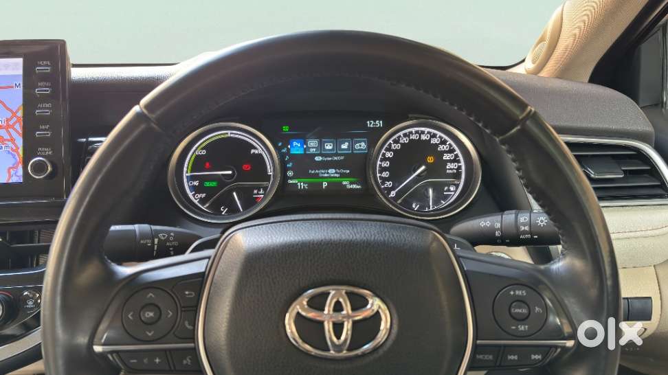 Toyota Camry 2.5 Hybrid, 2023, Petrol