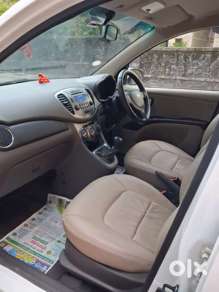 Hyundai I10 Sportz 2012 Car