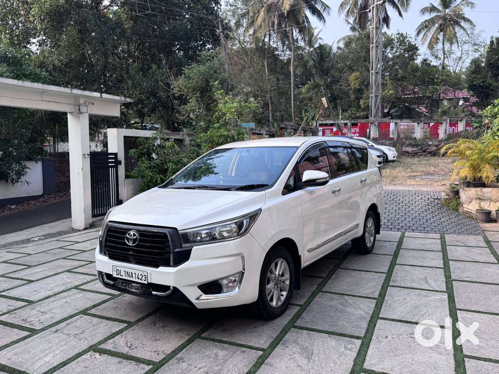 Toyota Innova Crysta 2.4 G Mt, 2017, Diesel