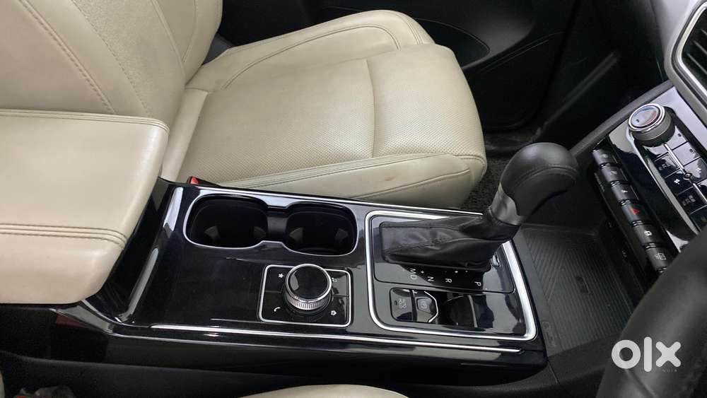 Mahindra Xuv700 2.0 Ax 7 Petrol At Str, 2023, Diesel