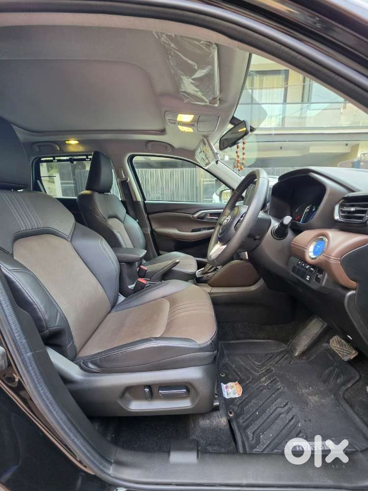 Toyota Urban Cruiser 2025 Hybrid