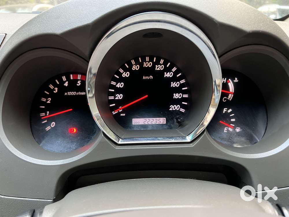 Toyota Fortuner 4x4 Manual Limited Edition, 2009, Diesel