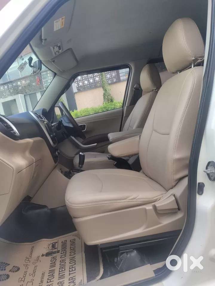 Mahindra Tuv 300 T8 Amt, 2015, Diesel