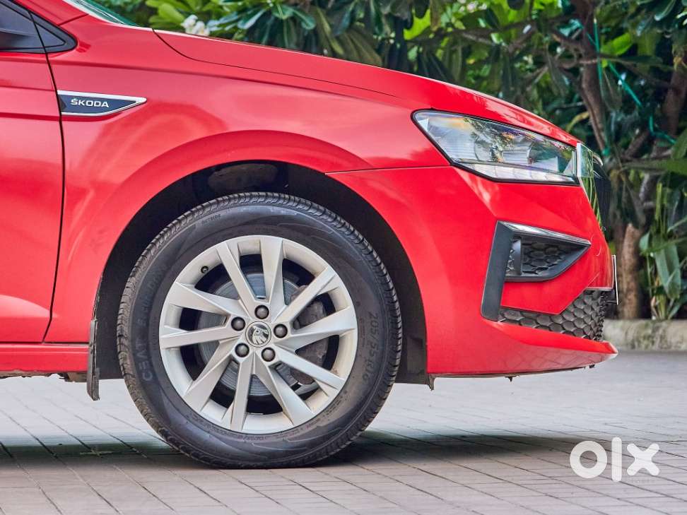 Skoda Slavia Ambition 1.0l Tsi At, 2026, Petrol