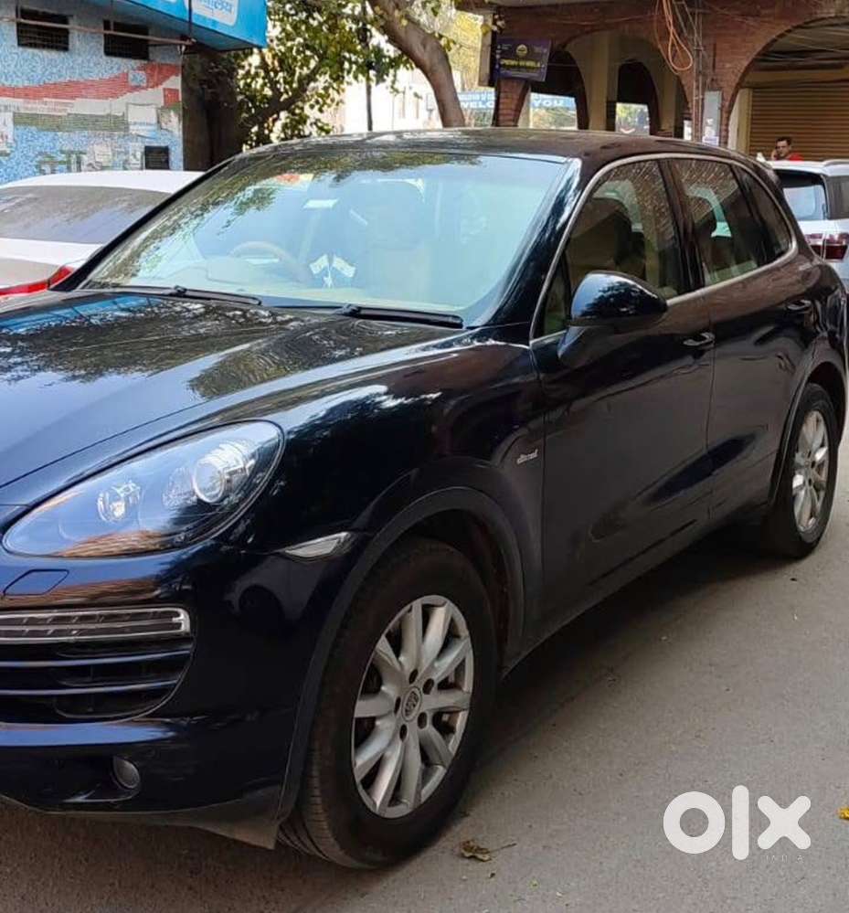 Porsche Cayenne 2012 Diesel 95000 Km Driven