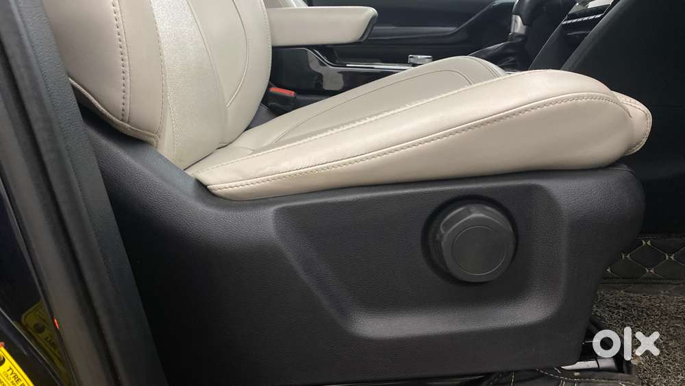 Mahindra Xuv700 2.2 Ax 7 Diesel At Luxury Pack Str, 2022, Diesel