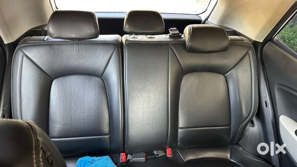 Hyundai Venue Petrol Manual 2023