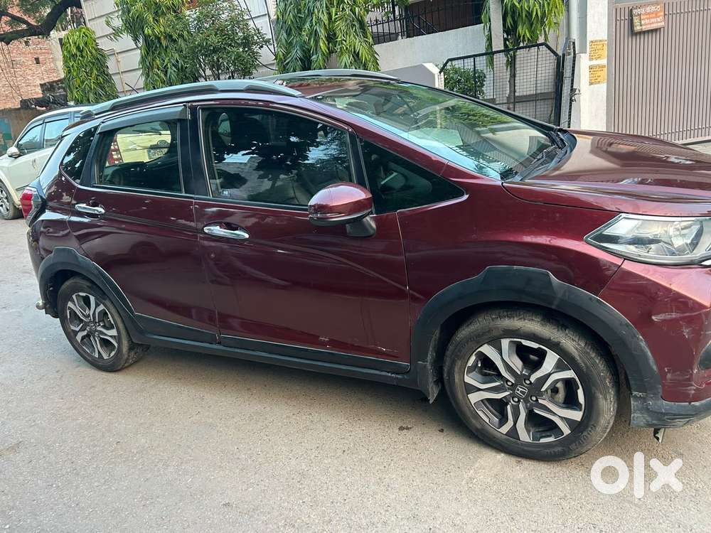 Honda Br-v Style Edition Vx, 2017, Petrol