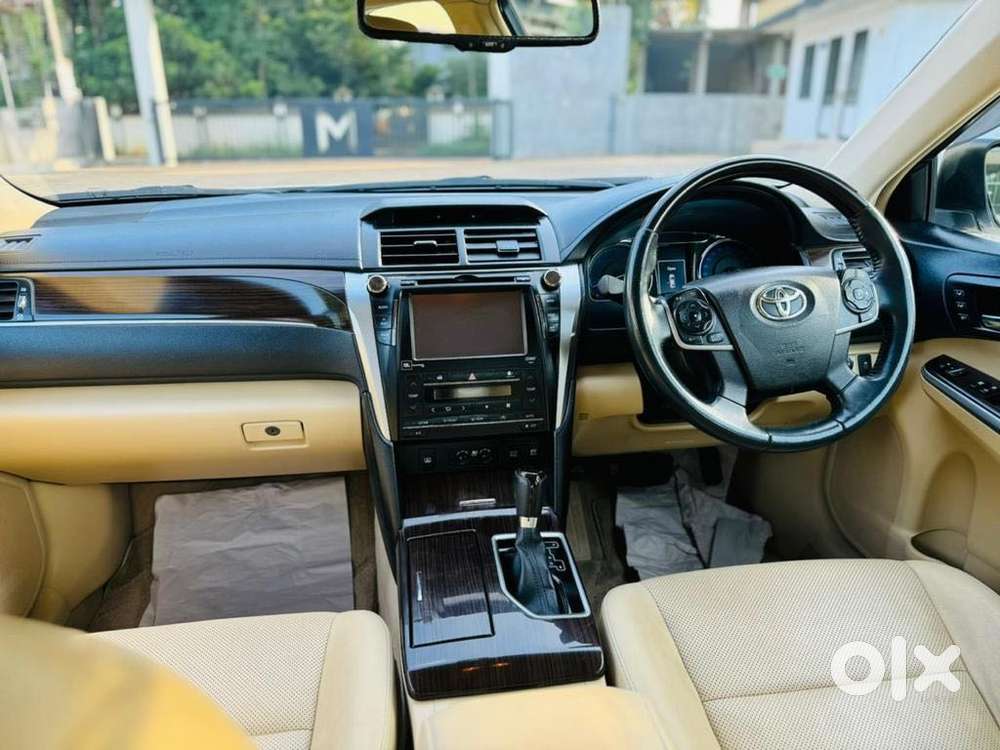 Toyota Camry Hybrid, 2017, Cng & Hybrids
