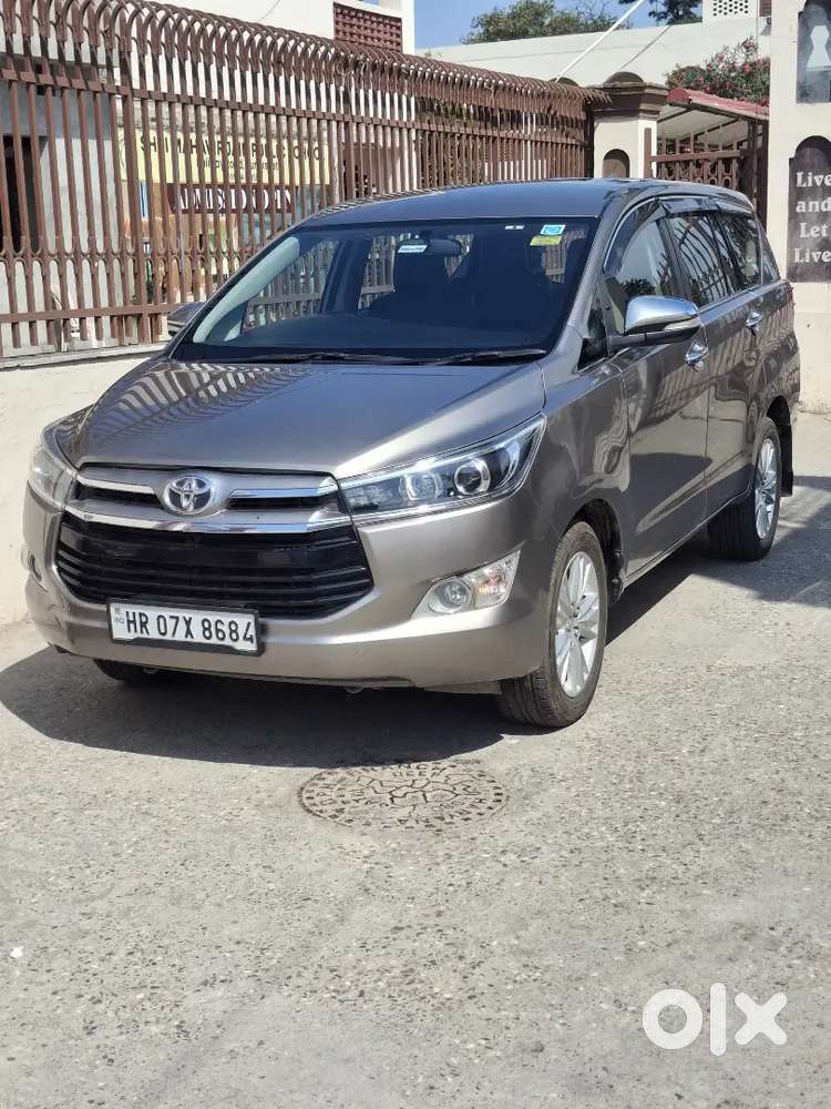 Toyota Innova Crysta 2016