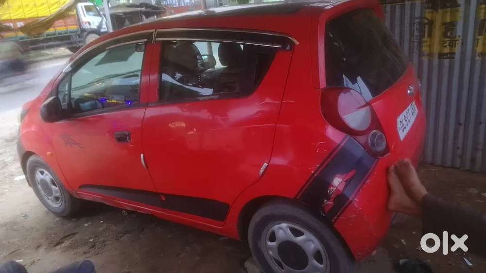 Chevrolet Beat 2011 Petrol 900000 Km Driven