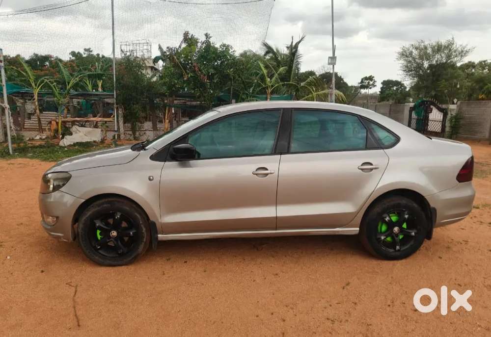 Skoda Rapid Elegance 2013 Diesel Manual