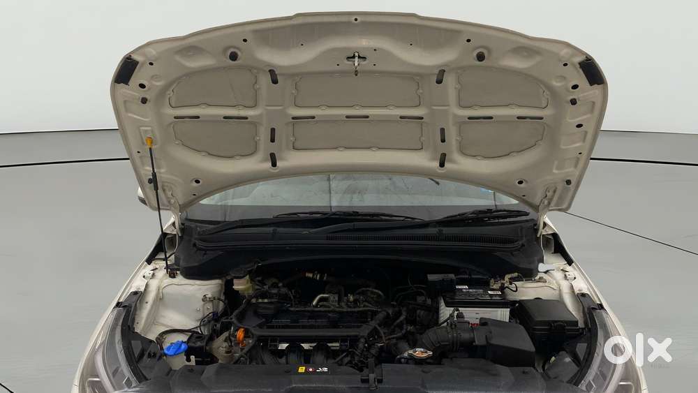 Hyundai New I20 1.2 Asta (o) Ivt, 2023, Petrol