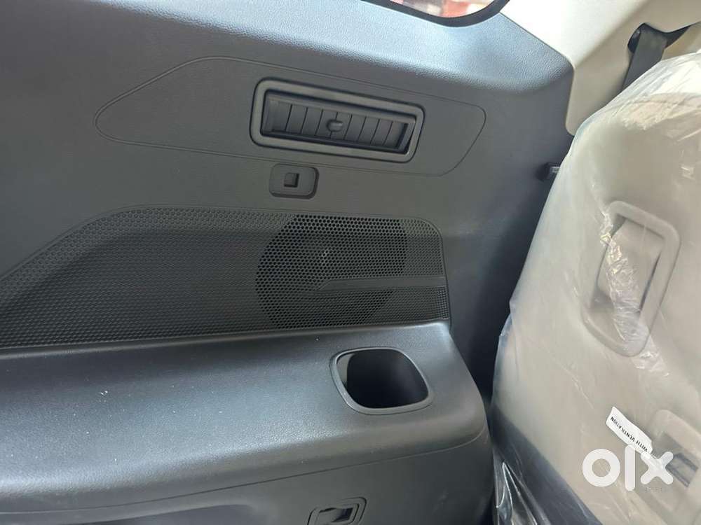 Mahindra Xuv700 2025 Diesel 7000 Km Driven