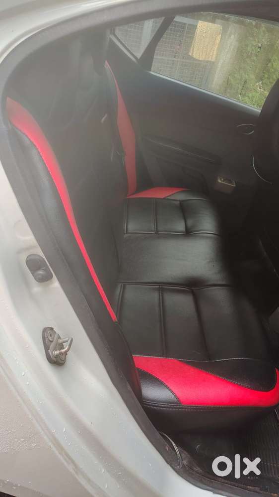 Tata Tigor Xe, 2017, Petrol