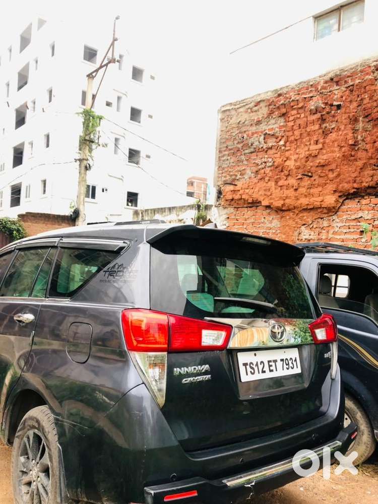 Toyota Innova Crysta 2016 Diesel 133000 Km Driven