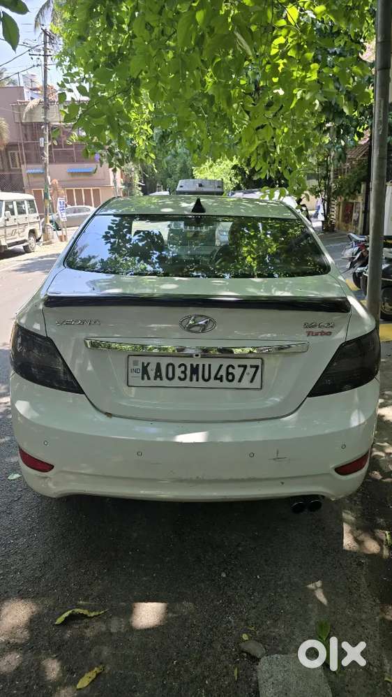 Hyundai Fluidic Verna