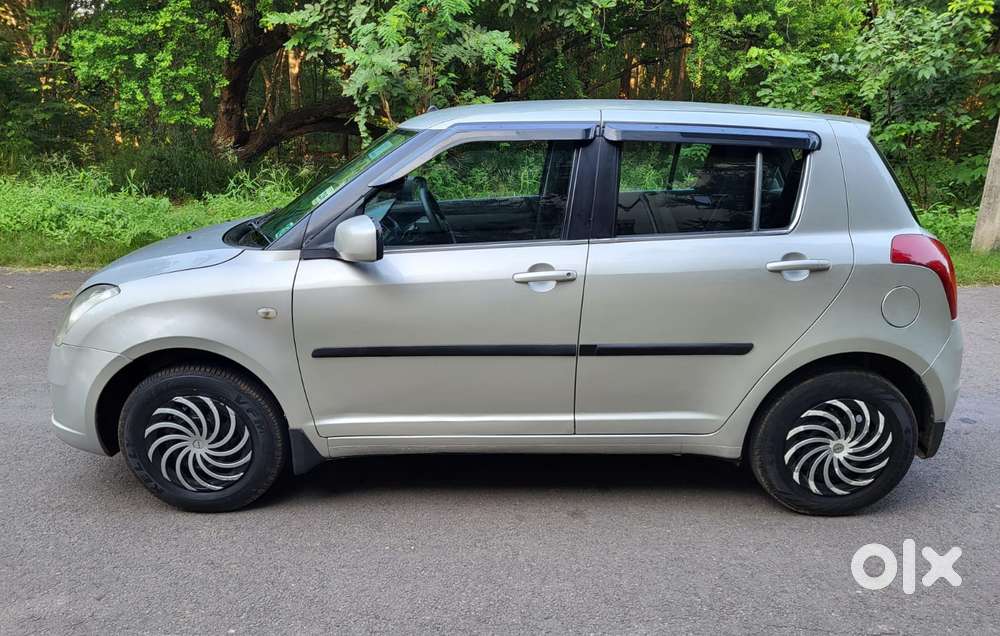 Maruti Suzuki Swift Vxi + Manual, 2007