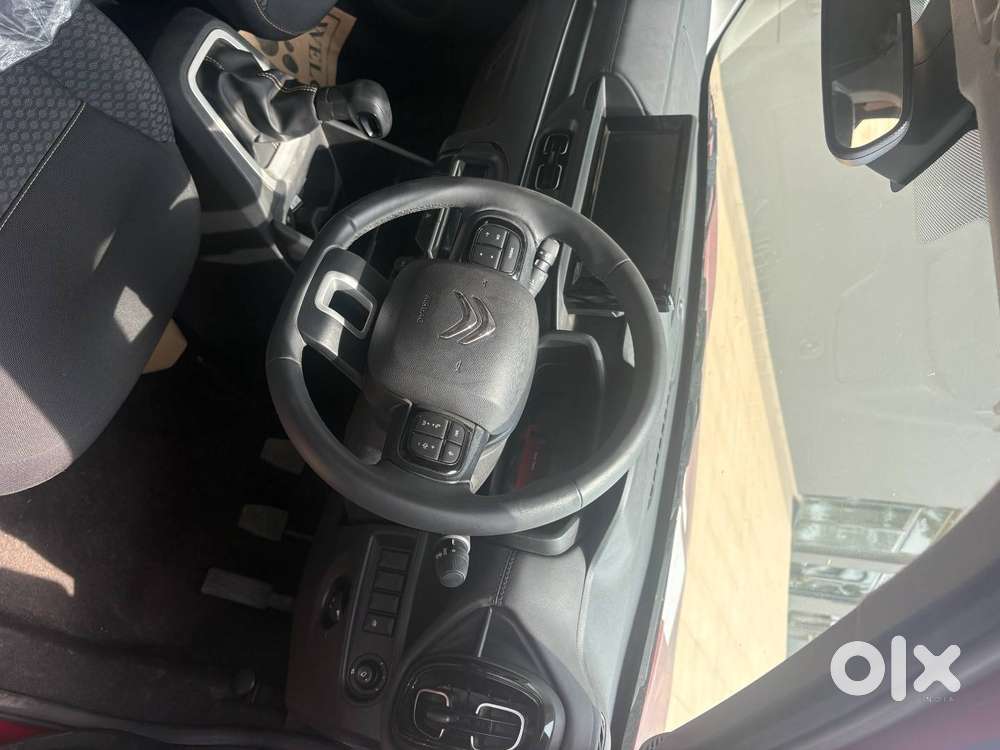 Citroen C3  I Manual I Garnet Red I 2025 I Petrol