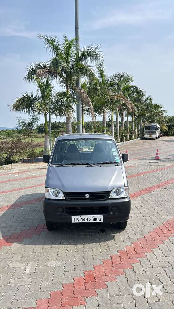 Maruti Suzuki Eeco 5 Str Ac (o), 2015, Petrol