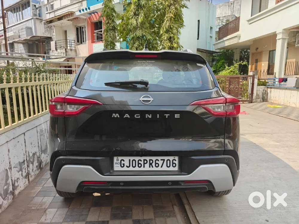 Nissan Magnite 2024 Petrol Well Maintained