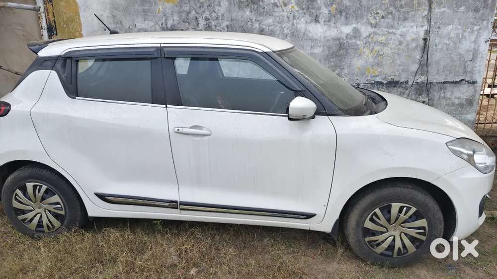 Maruti Suzuki Swift 2022 Vxi Abs Vi